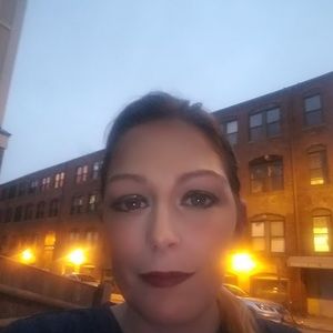 Meet your Posher, Nelly